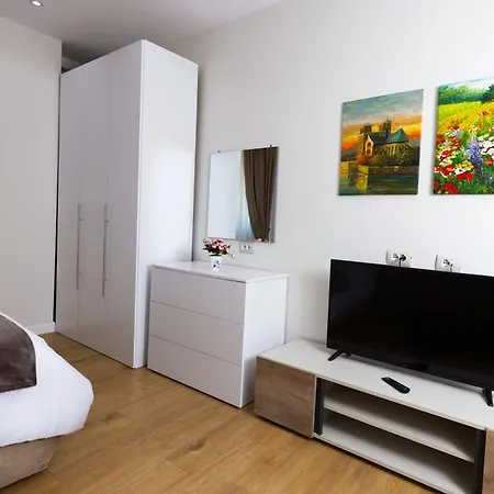 Class Porcelan アパート