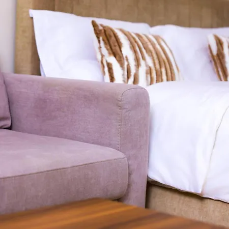 Class Porcelan * ティラナ