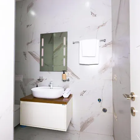 Class Porcelan Lägenhet Tirana