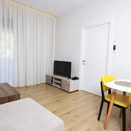 Class Porcelan * Tirana