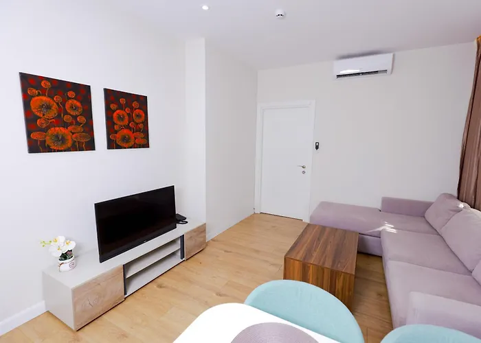 Daire Class Porcelan